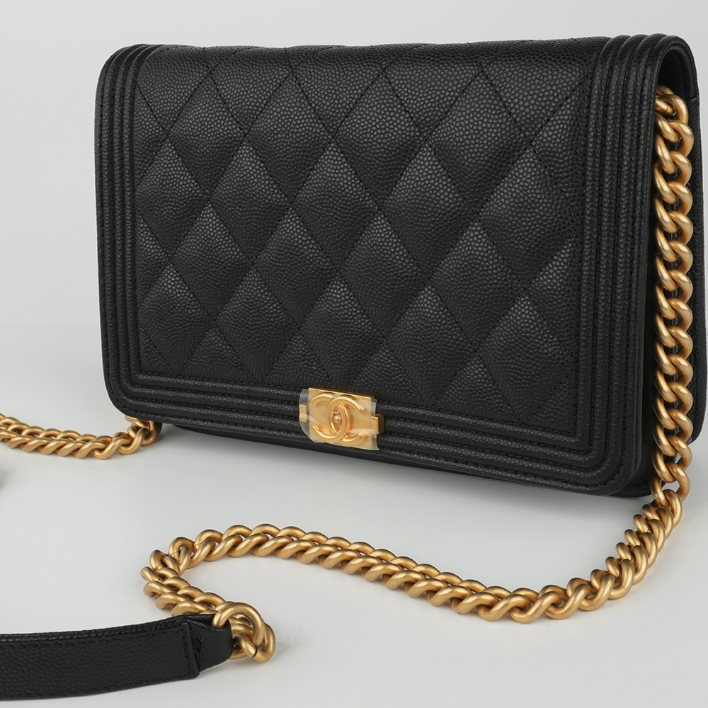 Boy Chanel Woc  經典菱格小牛皮多卡鏈條包 黑 / 復古金扣 