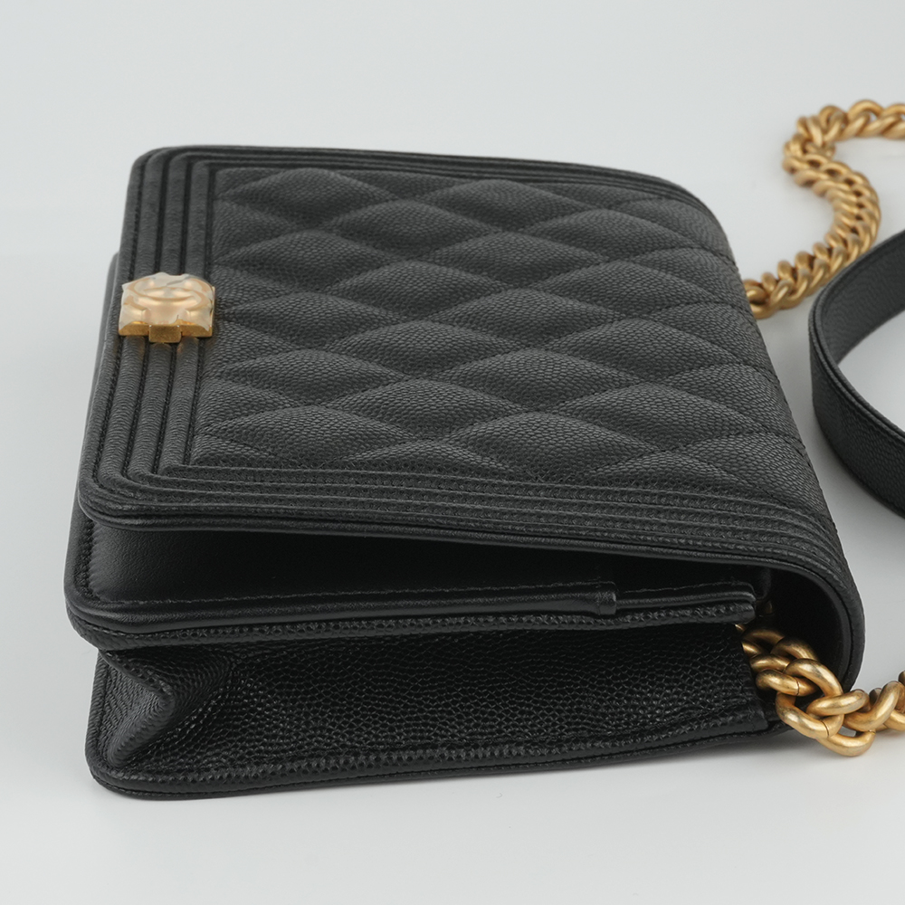 Boy Chanel Woc  經典菱格小牛皮多卡鏈條包 黑 / 復古金扣 