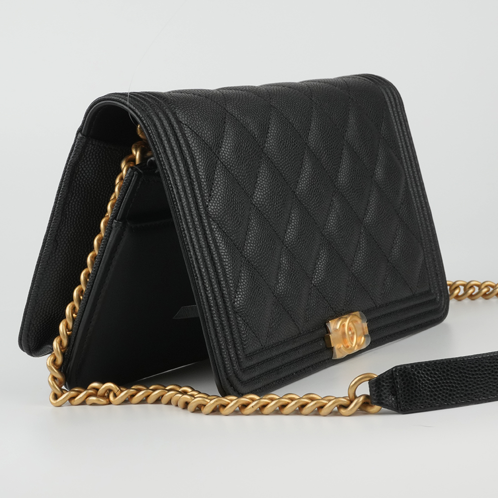 Boy Chanel Woc  經典菱格小牛皮多卡鏈條包 黑 / 復古金扣 