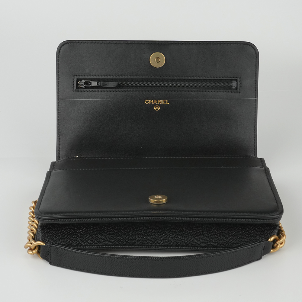 Boy Chanel Woc  經典菱格小牛皮多卡鏈條包 黑 / 復古金扣 