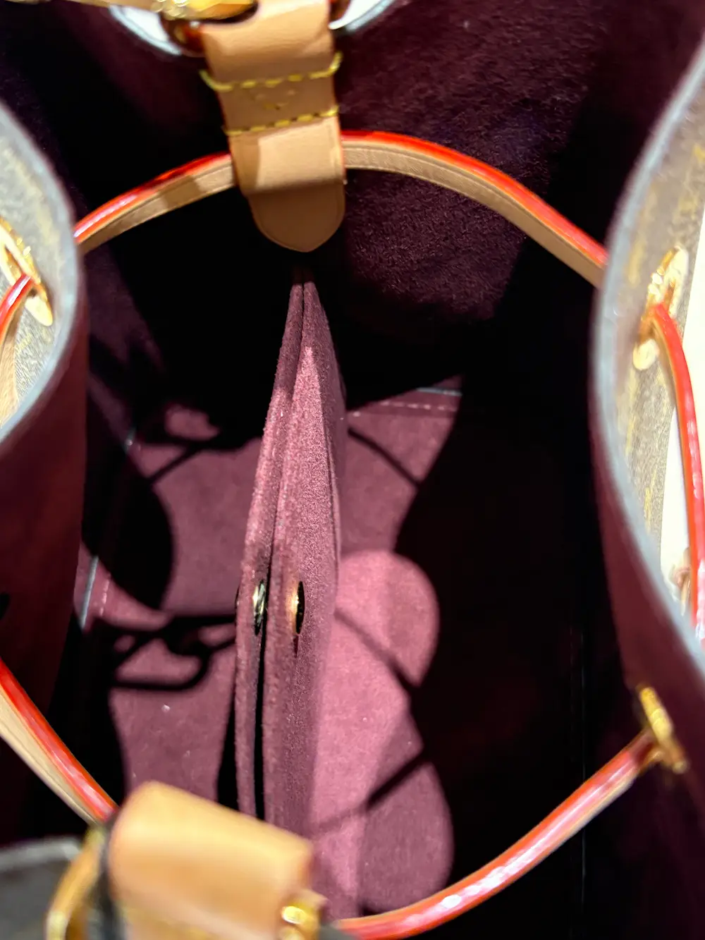 【氣質穿搭首選】LV Néonoé BB Mini 迷你老花水桶包｜經典Monogram＋粉嫩皮飾｜實用輕巧人氣王