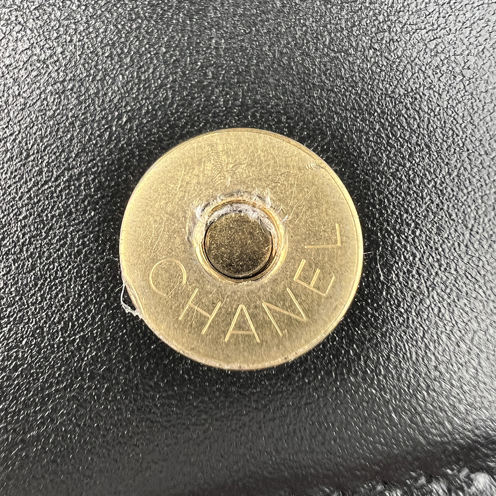 Boy Chanel Woc  經典菱格小牛皮多卡鏈條包 黑 / 復古金扣 