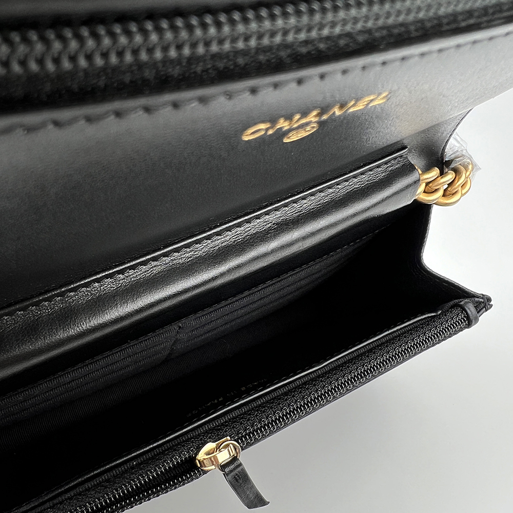 Boy Chanel Woc  經典菱格小牛皮多卡鏈條包 黑 / 復古金扣 